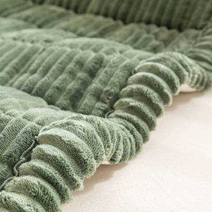 Cloud-soft flannel mat for dogs and cats